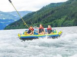 Galerie: Sofa fahren am Millstaetter See beim Sporthotel ROYAL X – Urlaub in Kärnten am See – Seevilla Leitner – Ferienhaus am Millstätter See
