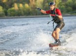 Galerie: Wakeboarden am Millstaetter See beim Sporthotel ROYAL X – Urlaub in Kärnten am See – Seevilla Leitner – Ferienhaus am Millstätter See