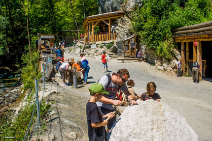 Granatium – Granat – Urlaub in Kärnten am See – Seevilla Leitner – Urlaub am Millstätter See