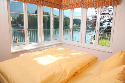 Seevilla Cattina – Schlafzimmer im Appartement Wasserstern – Appartements am Millstätter See – Urlaub in Kärnten am See